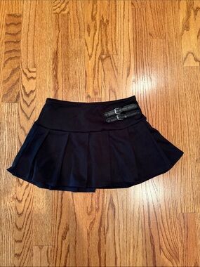 Windsor Black Pleated Mini Skirt with Double Buckle Waist